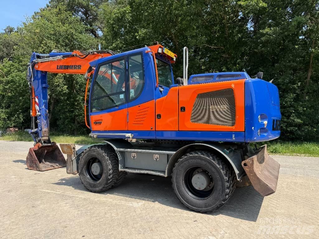 Liebherr A 918 ホイール式油圧ショベル（パワーショベル・ユンボ・バックホー）