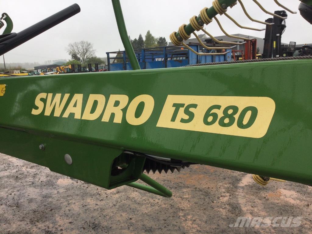 Krone Ts680 ウィンドローア/レーキ