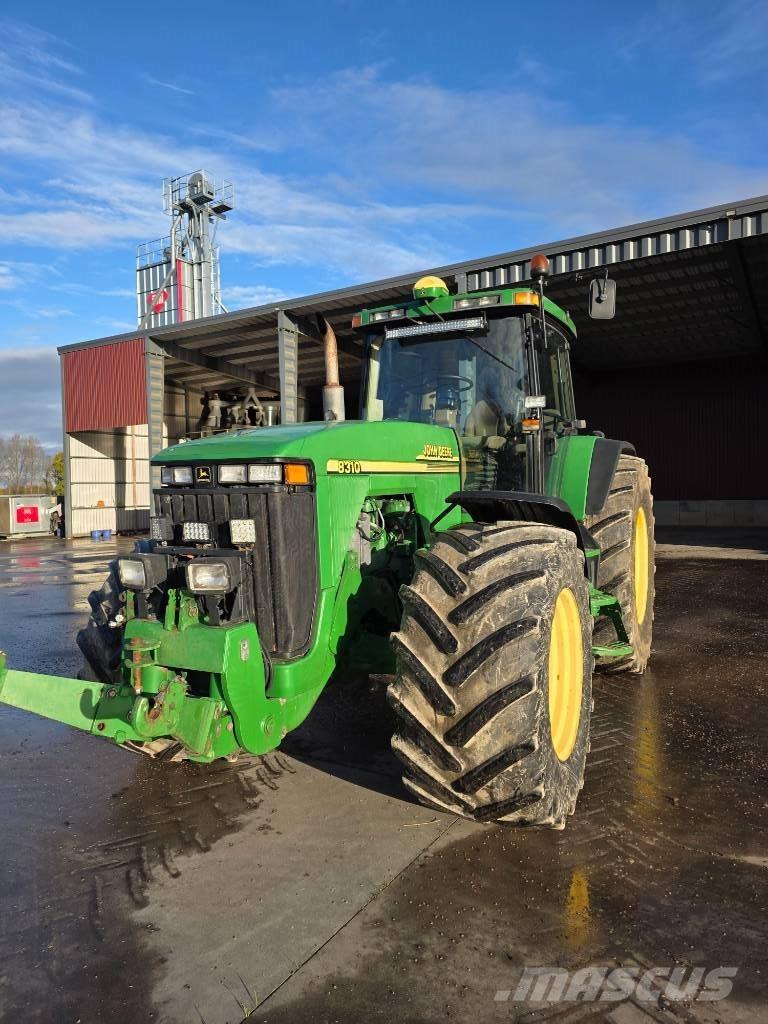 John Deere 8310 トラクター
