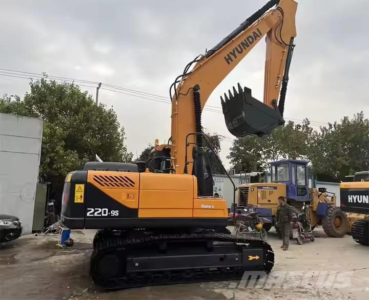 Hyundai R220LC-9S 大型油圧ショベル12t以上（パワーショベル・ユンボ）