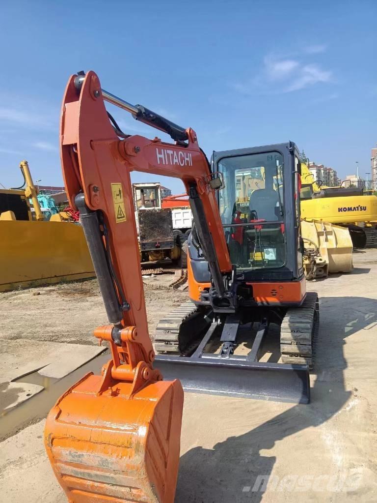 Hitachi ZX 35 U ミニ油圧ショベル 7t以下（ミニユンボ・ミニディガー）