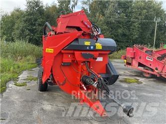 Kuhn Primor 3570 M サイロアンローダー