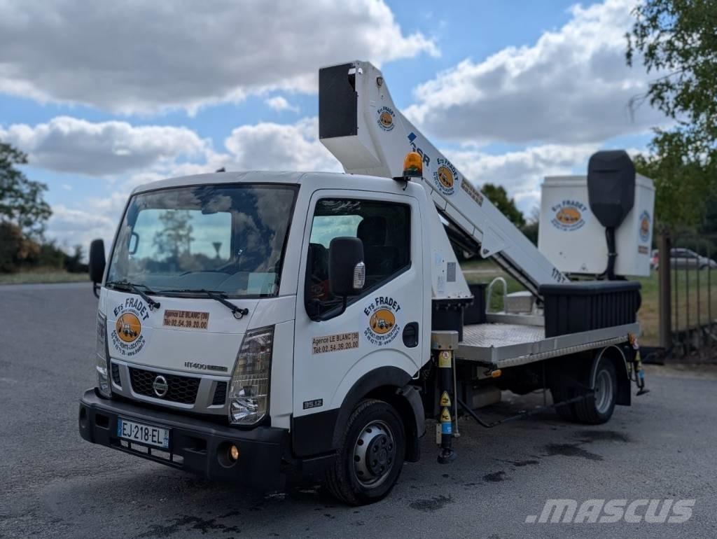 Nissan NT400 トラック高所作業車