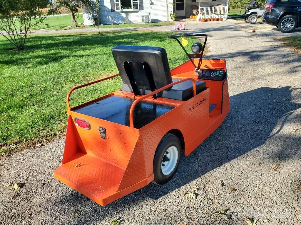 Taylor-Dunn SS536 トーイングトラック