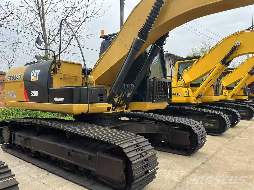 CAT 320 D 大型油圧ショベル12t以上（パワーショベル・ユンボ）