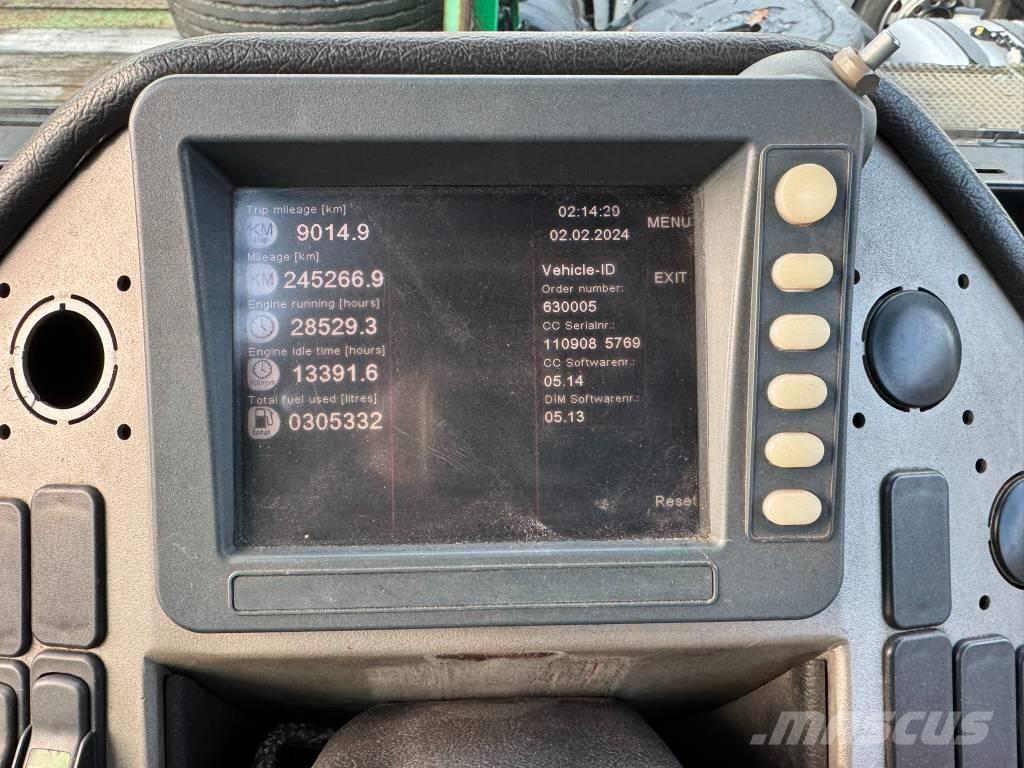 Terberg RT 223 ターミナルトラクター