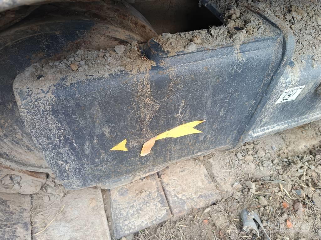 Volvo EC 210 B 大型油圧ショベル12t以上（パワーショベル・ユンボ）