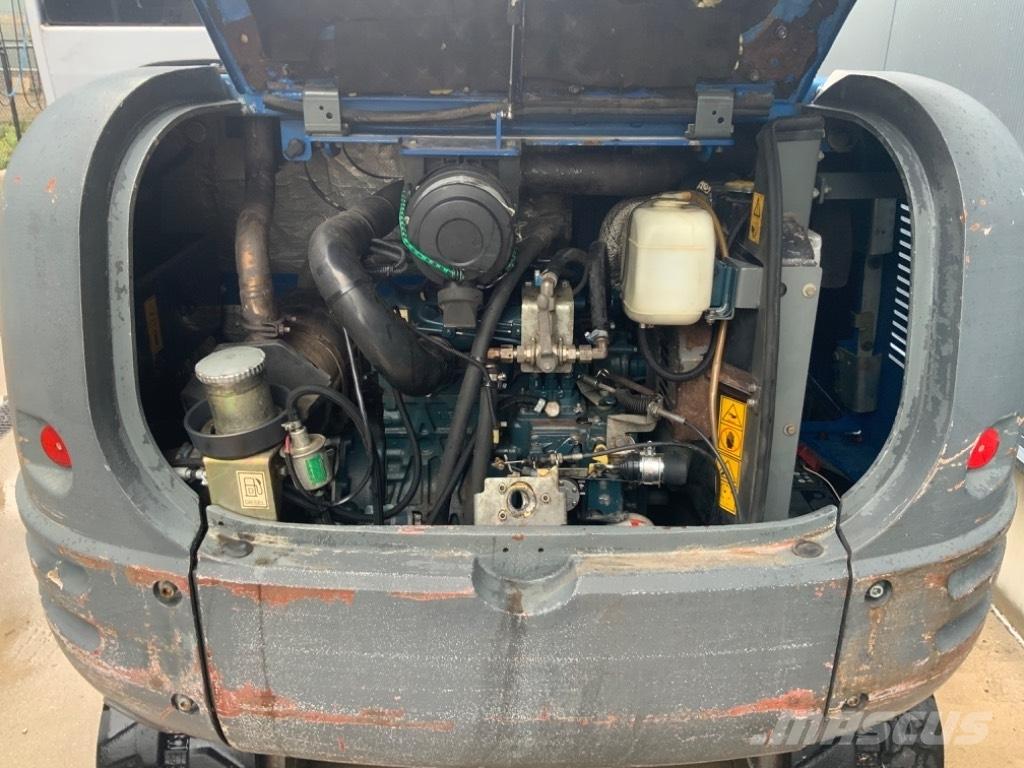 Neuson 3503 RD ミニ油圧ショベル 7t以下（ミニユンボ・ミニディガー）
