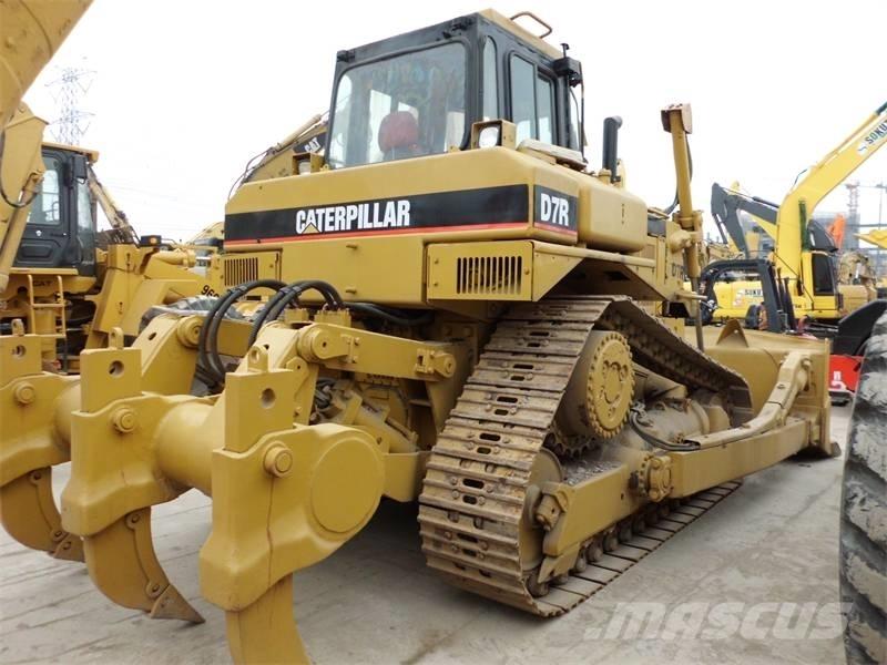 CAT D 7 R ブルドーザー