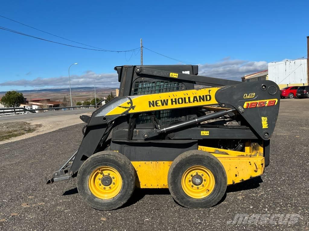 New Holland LS 185 B スキッドステアローダー