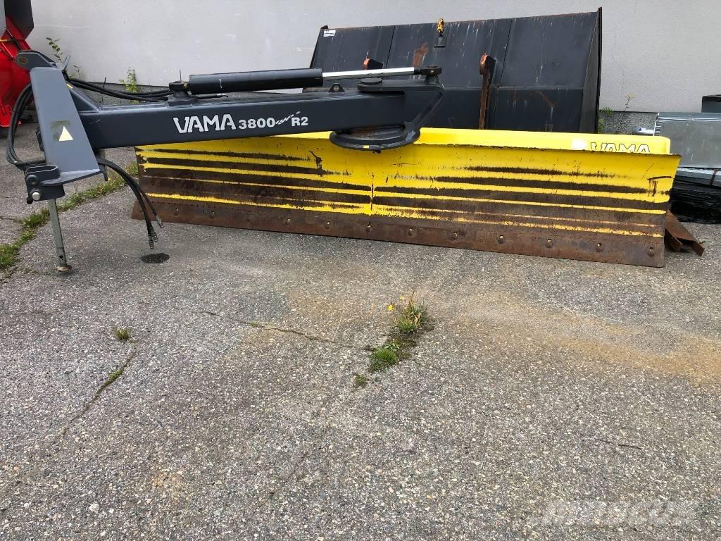 Vama 3800 R2 道路用レーキ