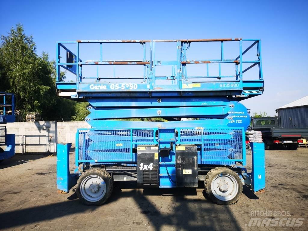 Genie GS 5390 RT シザースリフト