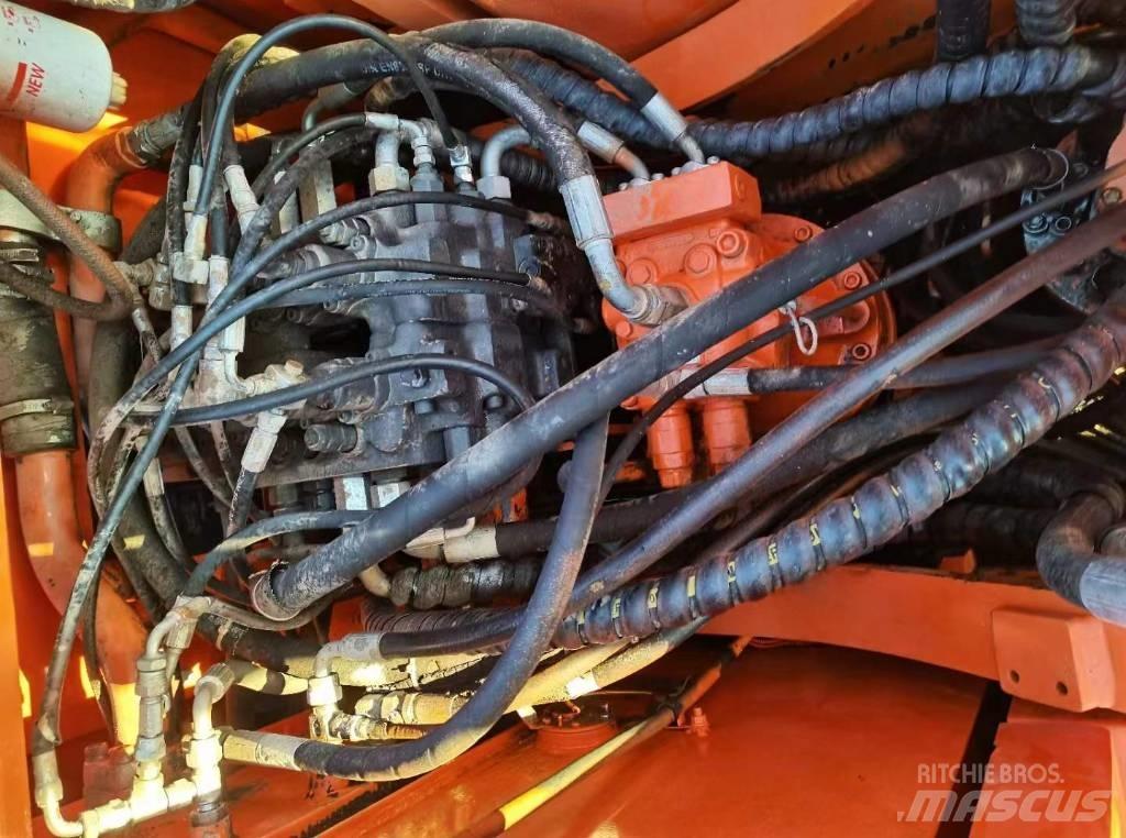 Doosan 150 W-7 ホイール式油圧ショベル（パワーショベル・ユンボ・バックホー）