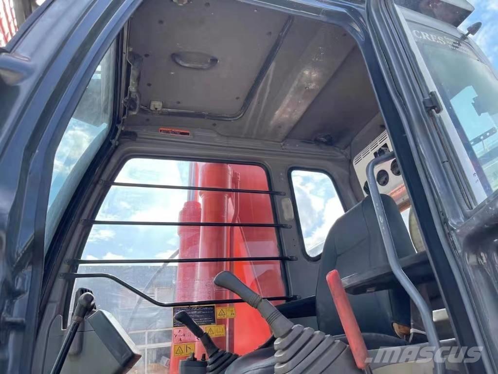 Hitachi ZX 200 C LC 大型油圧ショベル12t以上（パワーショベル・ユンボ）