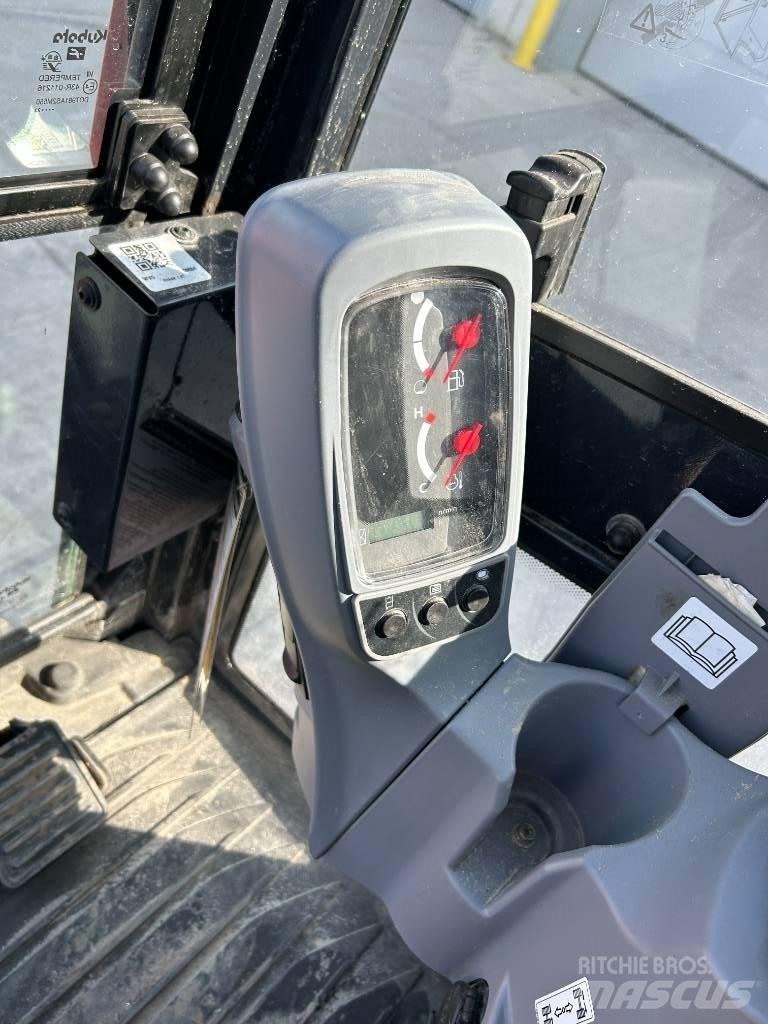 Kubota KX 019-4 ミニ油圧ショベル 7t以下（ミニユンボ・ミニディガー）