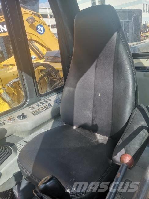 Komatsu PC 120 ミニ油圧ショベル 7t以下（ミニユンボ・ミニディガー）