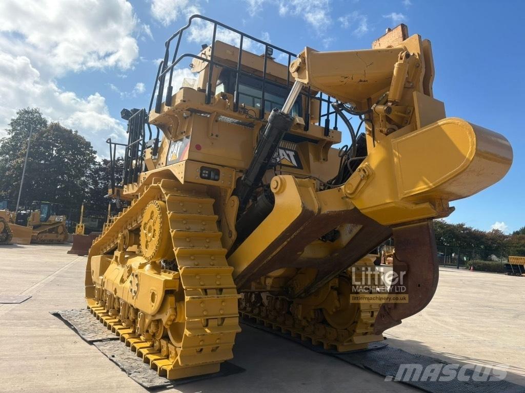 CAT D 10 T 2 ブルドーザー