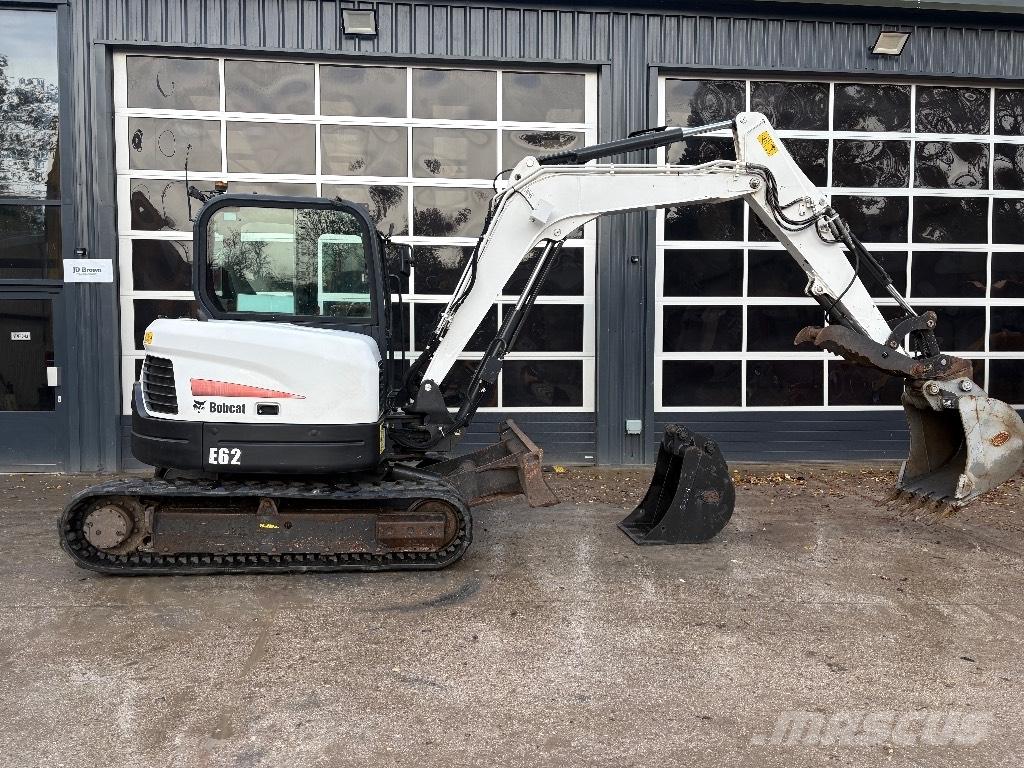 Bobcat E 62 ミニ油圧ショベル 7t以下（ミニユンボ・ミニディガー）
