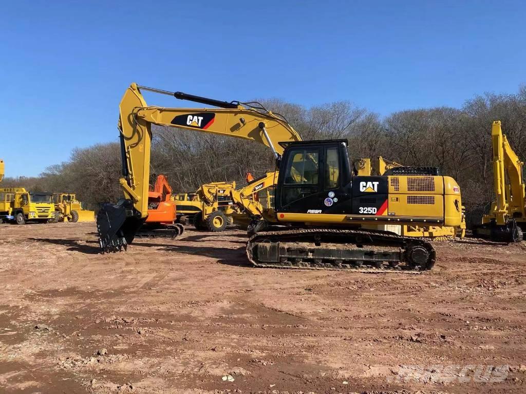 CAT 325D 大型油圧ショベル12t以上（パワーショベル・ユンボ）