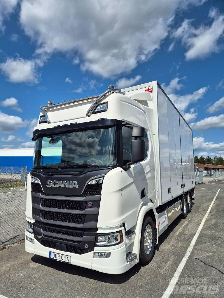 Scania R 590 ボックスボディー、ウイング、箱車