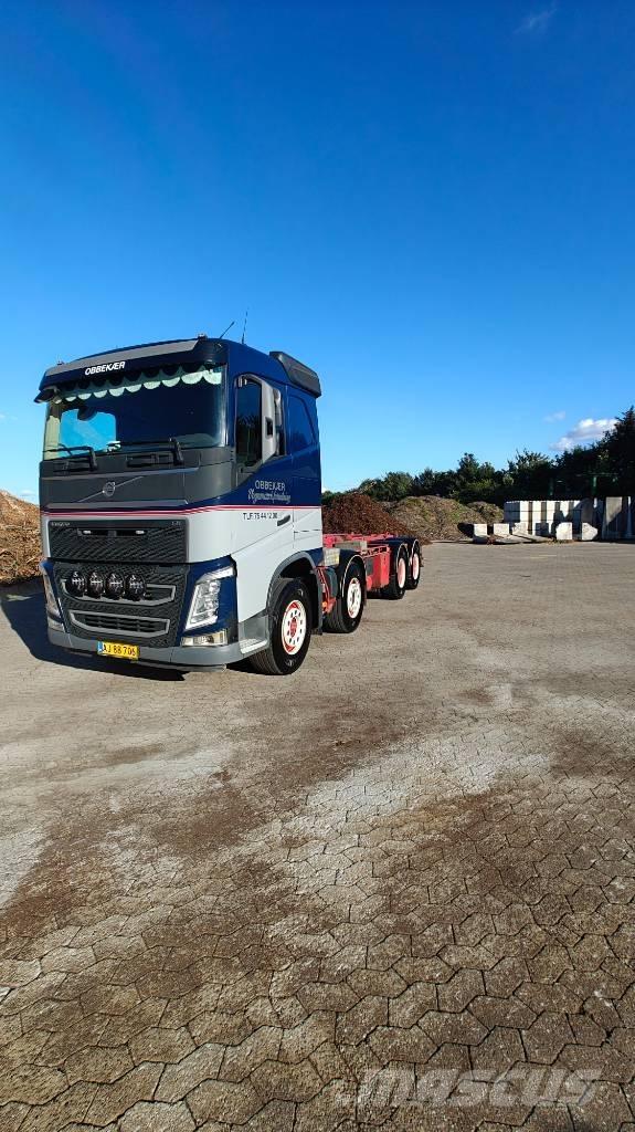 Volvo FH 500 8x4 アームロール