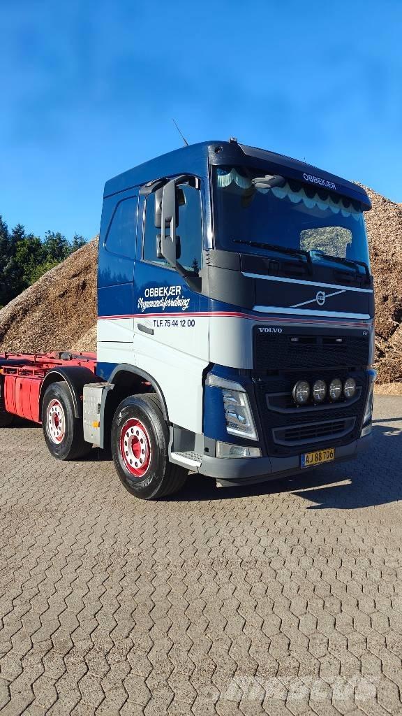 Volvo FH 500 8x4 アームロール