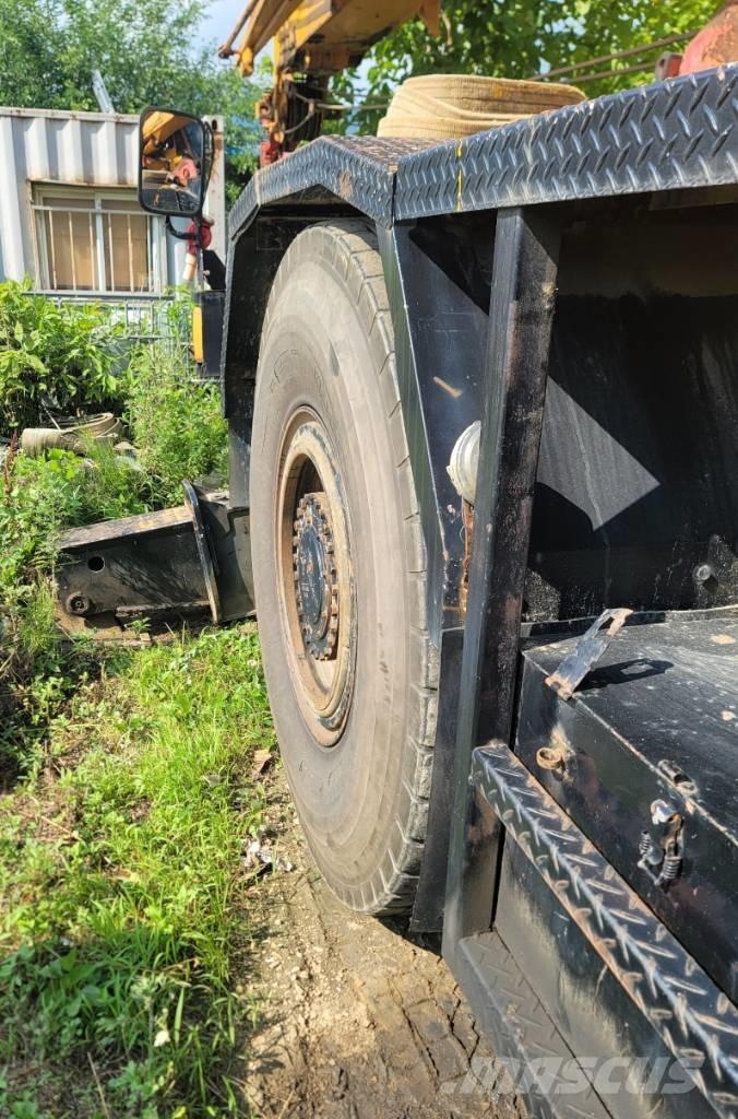 Tadano TR 250 M-5 ラフテレーンクレーン