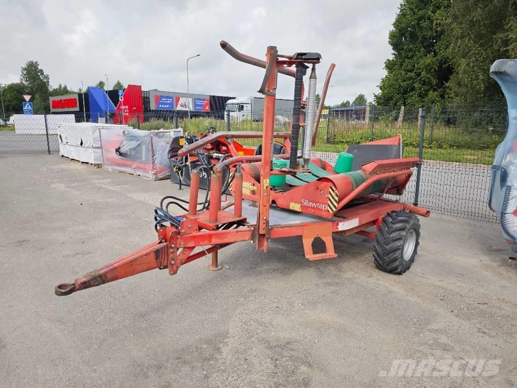 Kverneland UN 7517 ラッピングマシーン