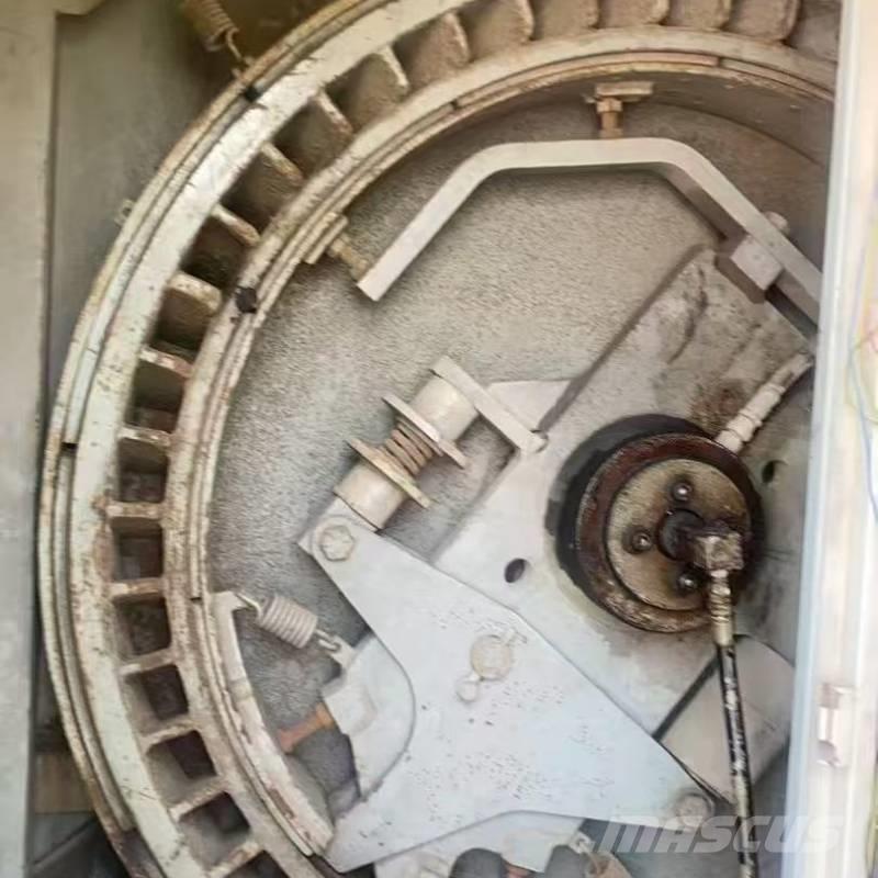 Kobelco 7150 クローラクレーン