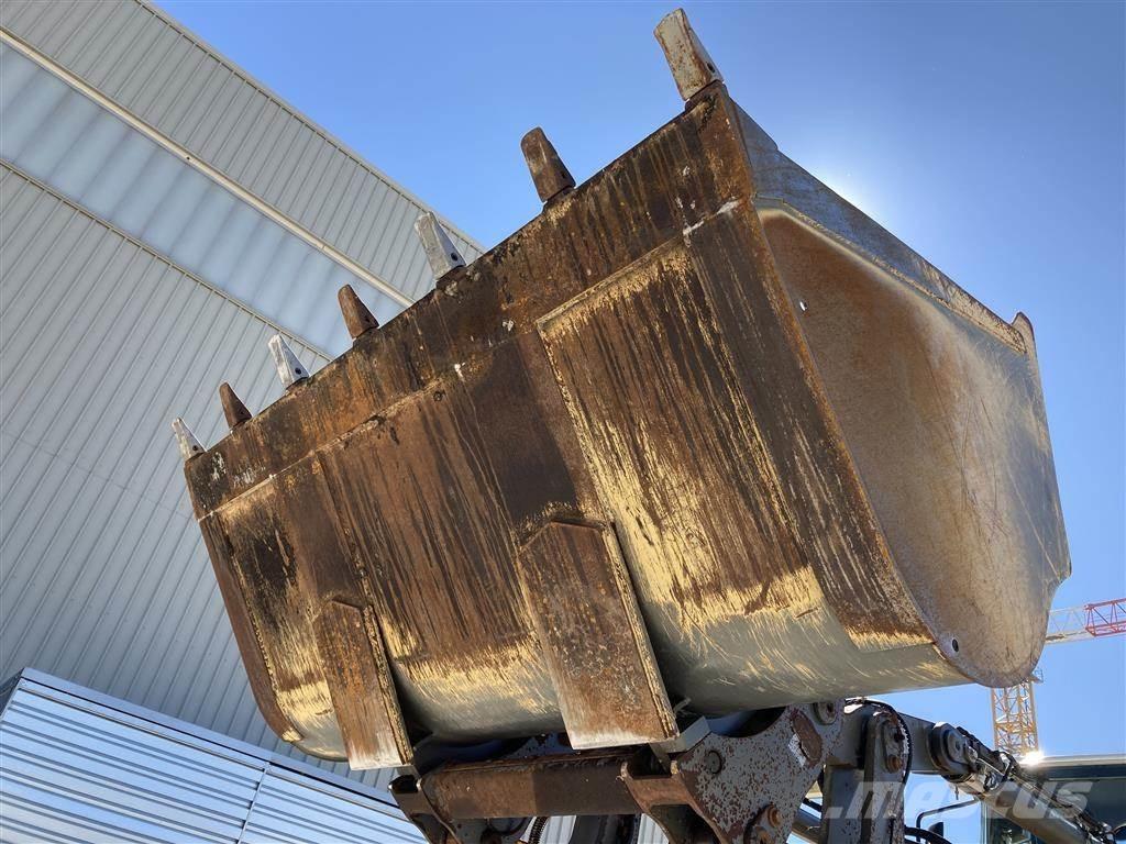 Liebherr L 546 ホイールローダー・タイヤショベル