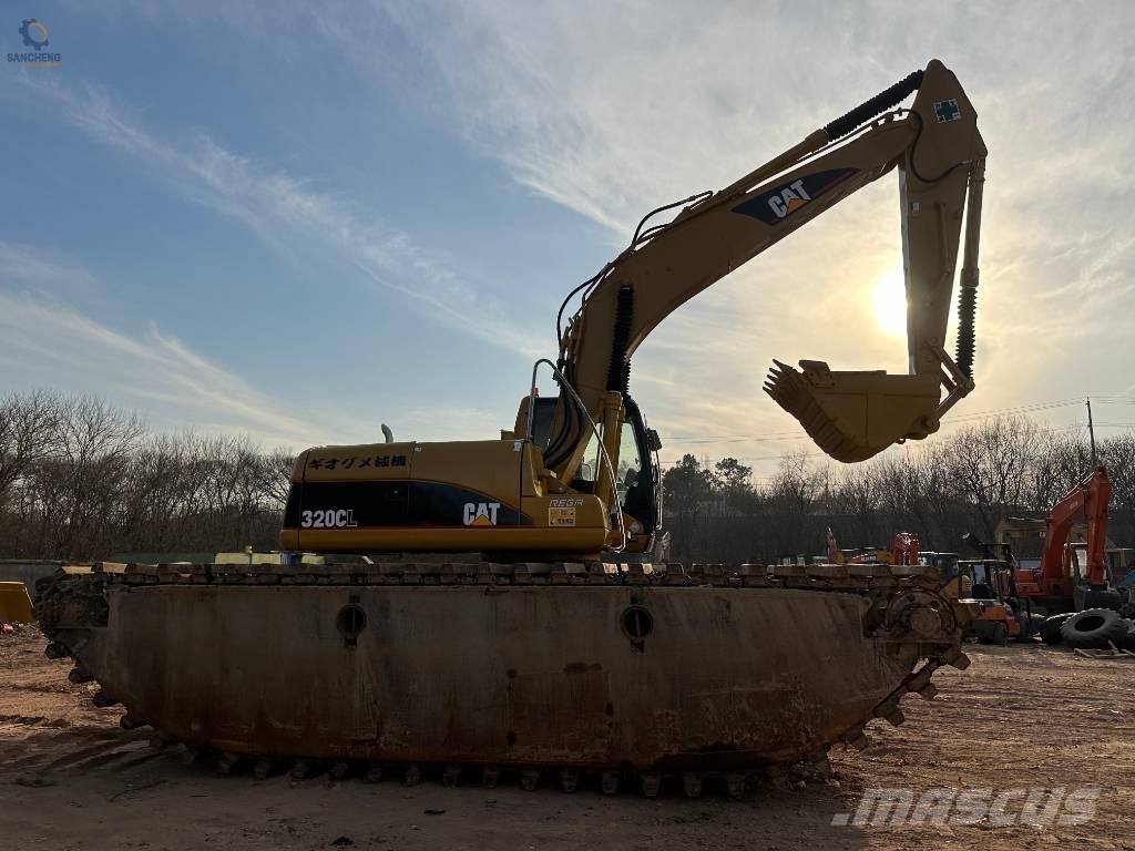 CAT 320CL 水陸両用油圧ショベル、ユンボ