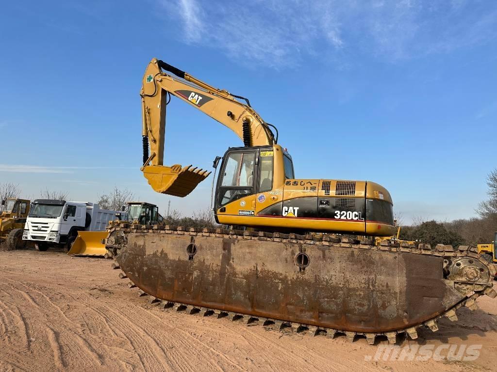 CAT 320CL 水陸両用油圧ショベル、ユンボ