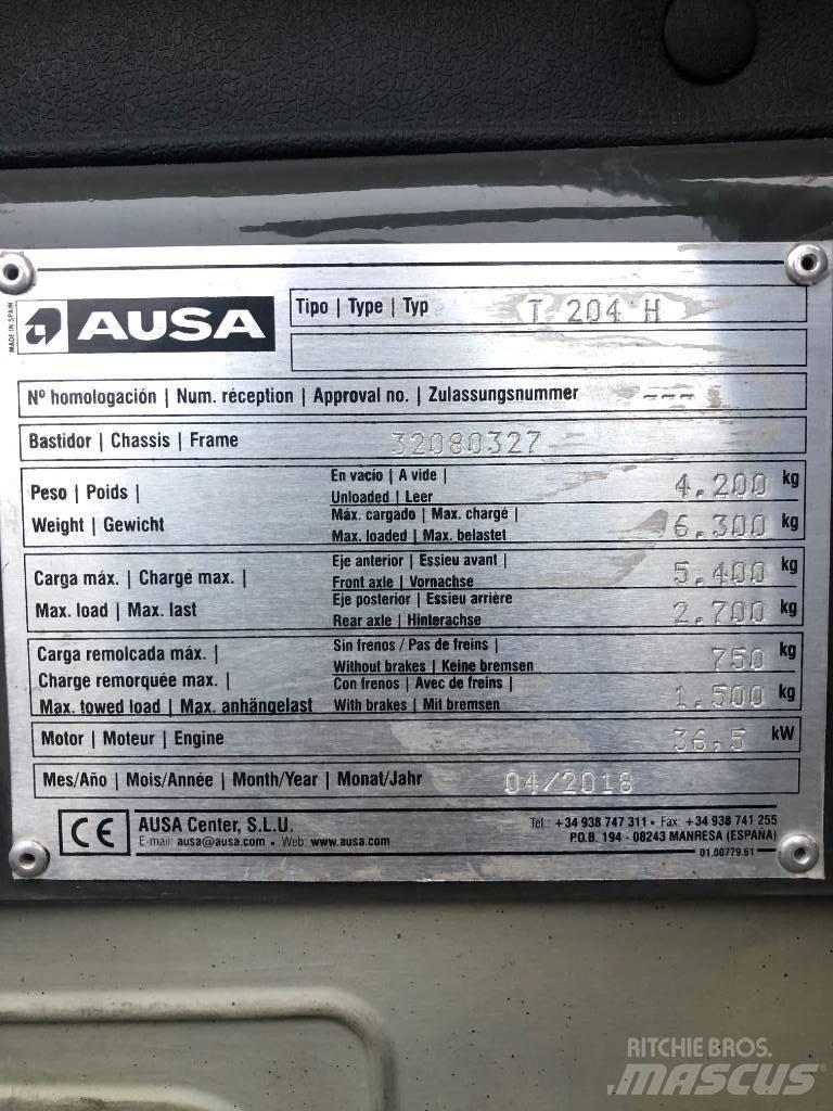 Ausa T 204 H テレスコーピックハンドラー