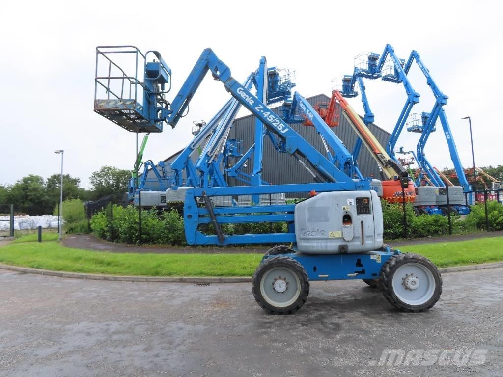 Genie Z 45/25 J ブームリフト　屈伸型