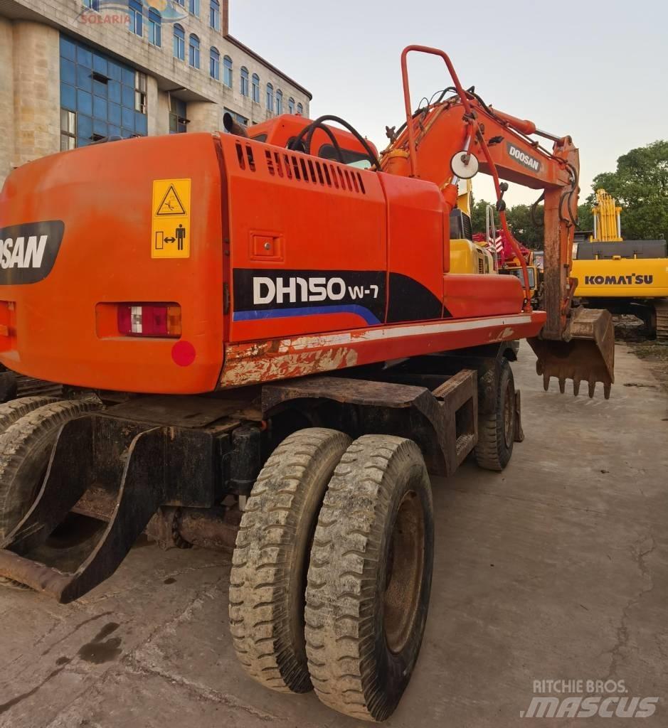 Doosan 150 W-7 ホイール式油圧ショベル（パワーショベル・ユンボ・バックホー）