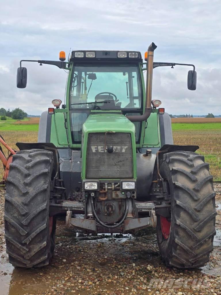 Fendt Favorit 824 トラクター