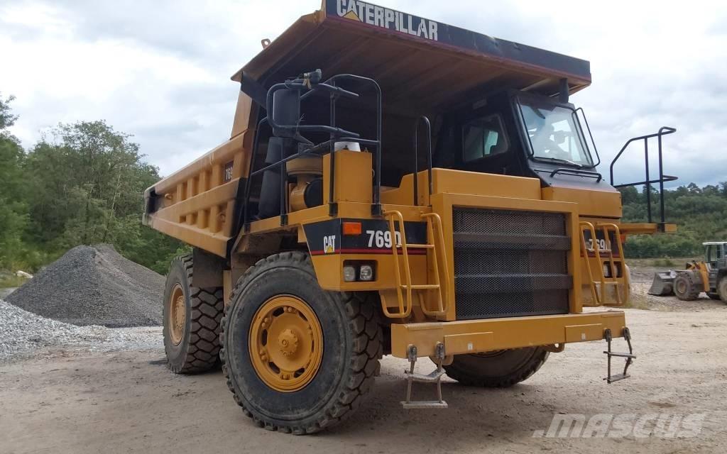 CAT 769 C リジットフレーム式ダンプトラック