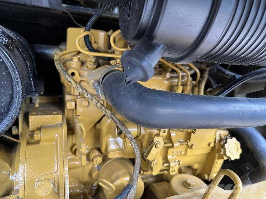 CAT 303GR ミニ油圧ショベル 7t以下（ミニユンボ・ミニディガー）