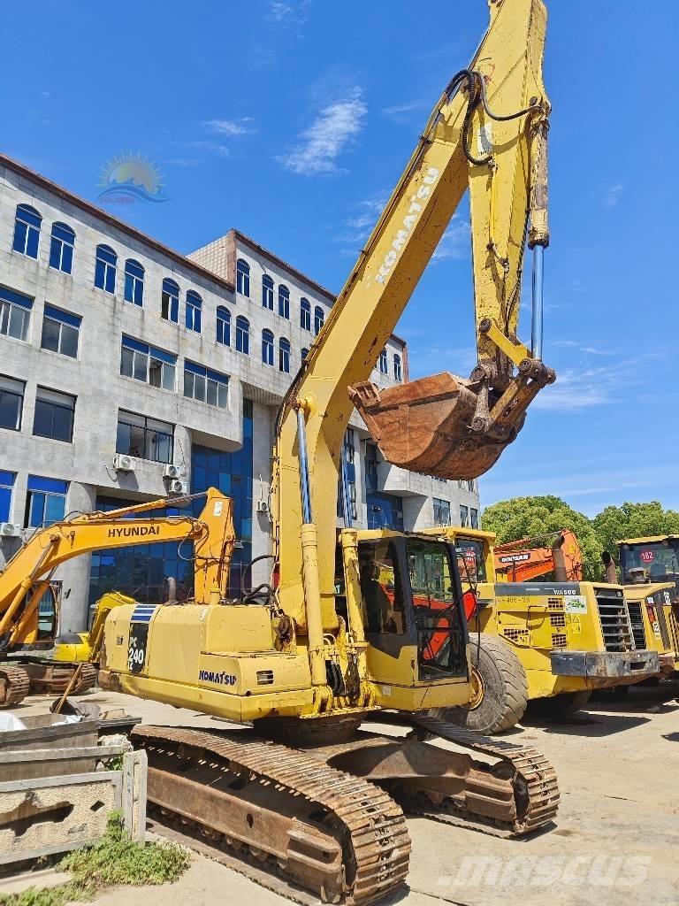 Komatsu PC 240 LC-7 大型油圧ショベル12t以上（パワーショベル・ユンボ）