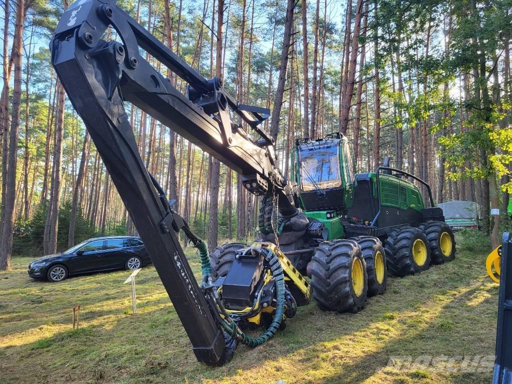 Johan Deere 1270G ハーベスター