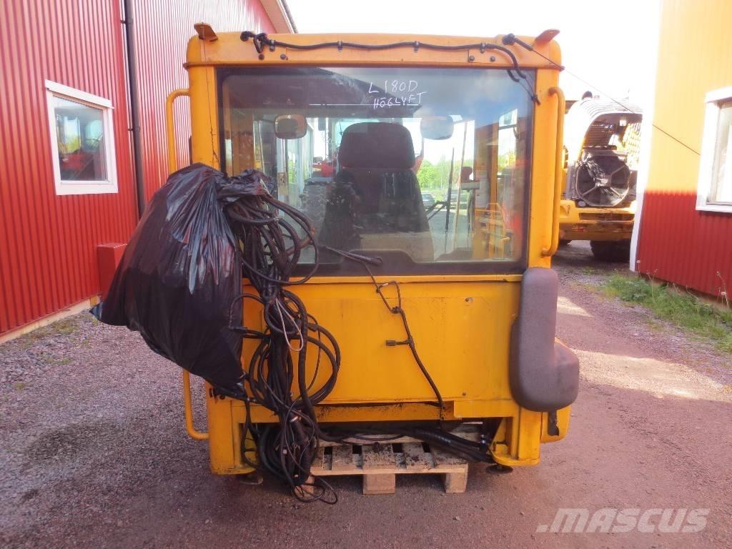 Volvo L 180 D キャビン及び内装