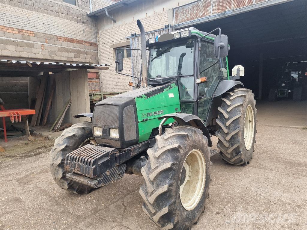 Valtra Valmet 900 トラクター