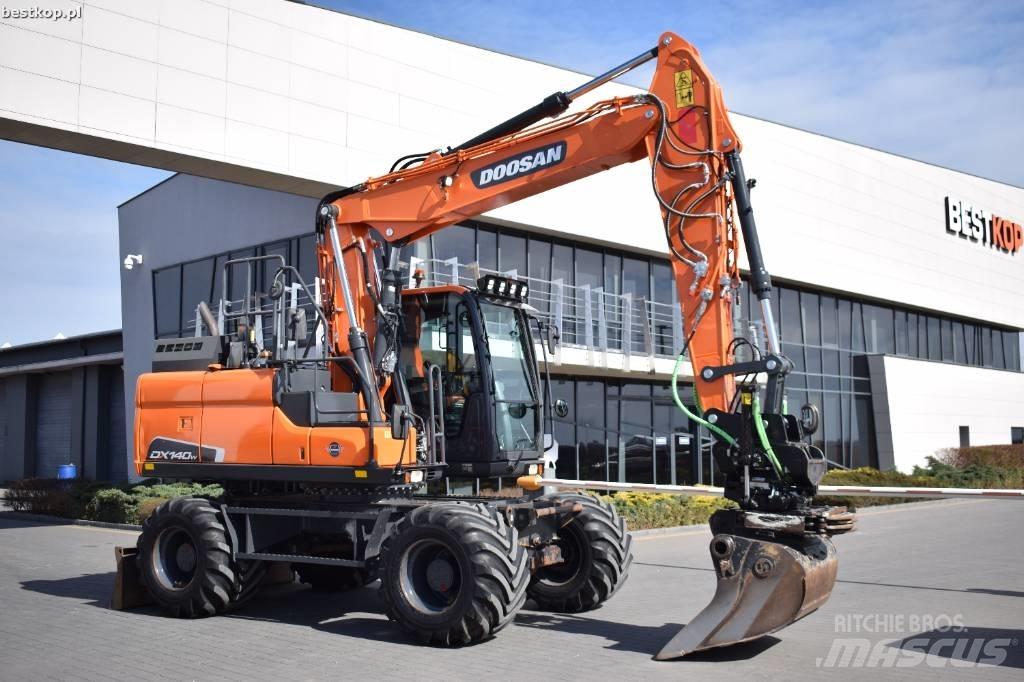 Doosan DX 140 W-5 ホイール式油圧ショベル（パワーショベル・ユンボ・バックホー）