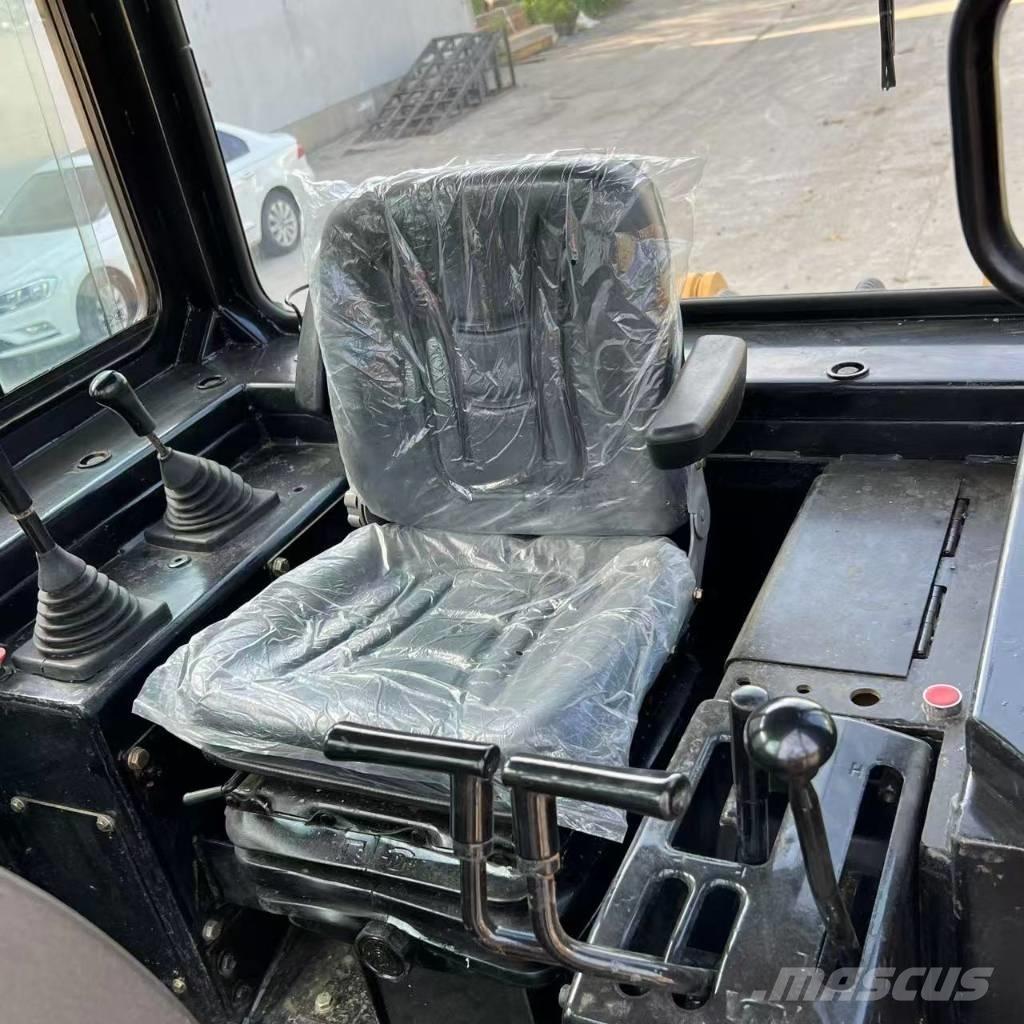 CAT D 7 G モーターグレーダー