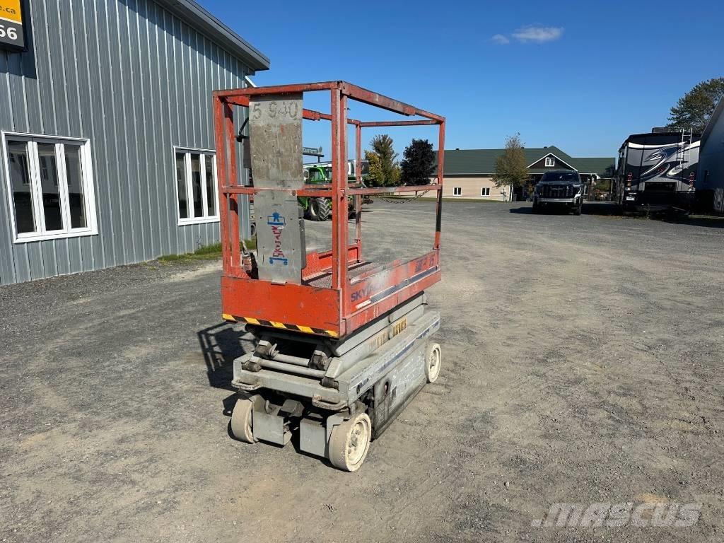 SkyJack SJ III 3015 シザースリフト