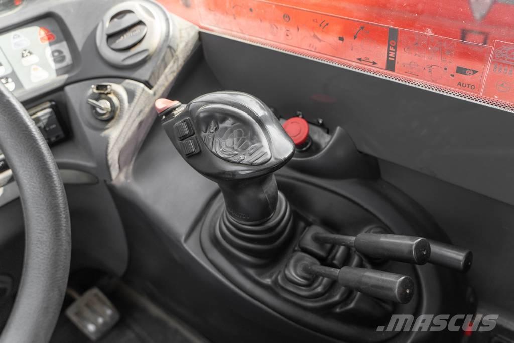 Manitou MT 1440 テレスコーピックハンドラー