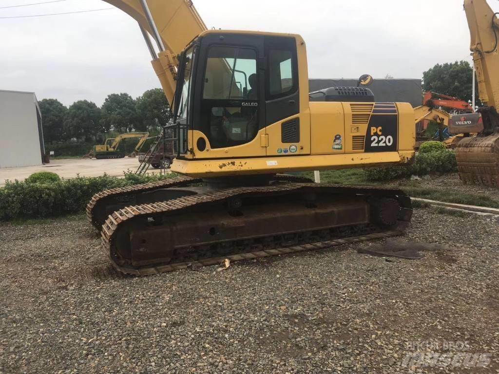 Komatsu pc220-8 大型油圧ショベル12t以上（パワーショベル・ユンボ）