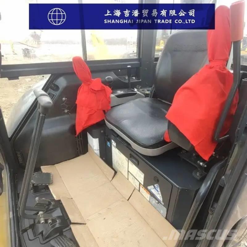 Komatsu PC 40 MR ミニ油圧ショベル 7t以下（ミニユンボ・ミニディガー）