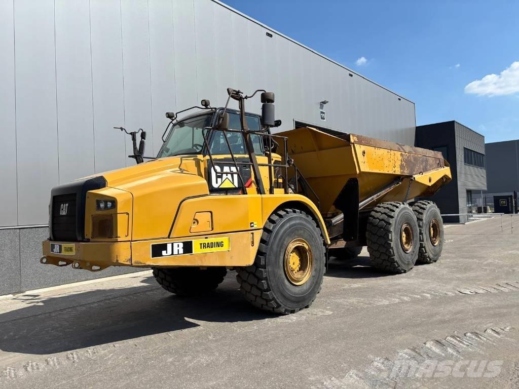 CAT 745 C アーティキュレート式ダンプトラック