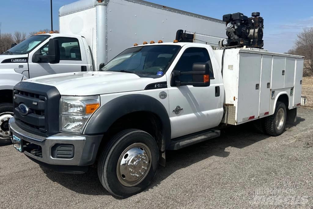 Ford F 550 XL SD クローラクレーン